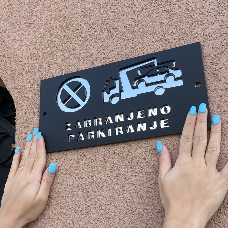 Ploča - Zabranjeno parkiranje